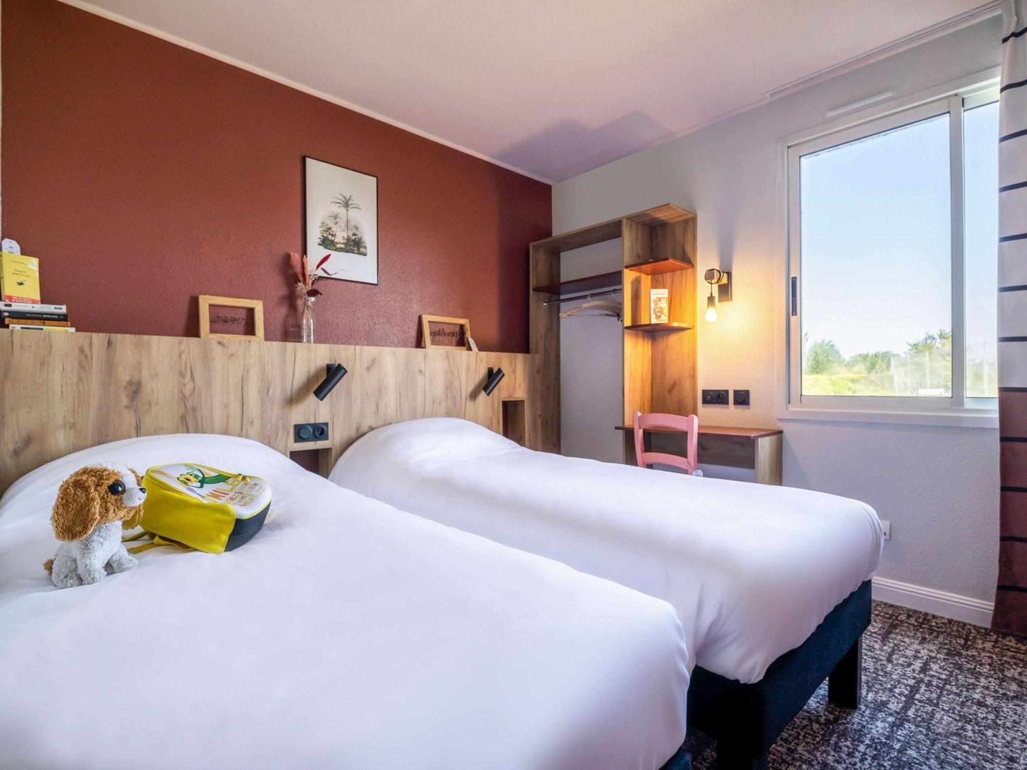 Greet Hotel Castres Saix Saix  Exteriör bild